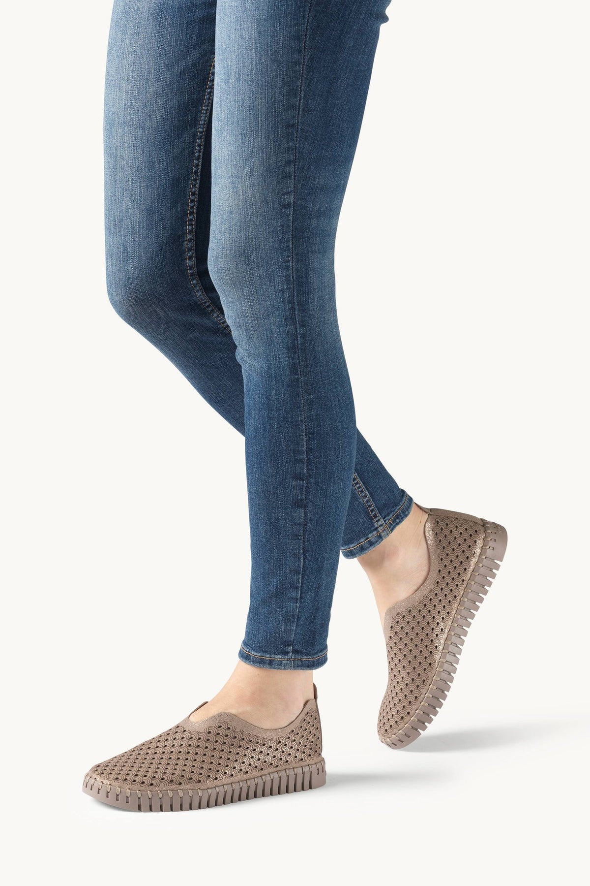 Tulip3224 Shimmer Tonal Flat
