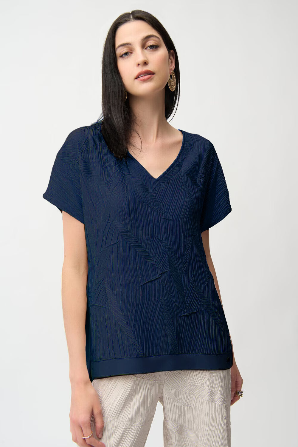 V-neck Relaxed Fit Pullover